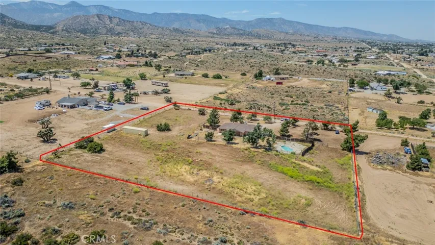 8417 Ailanthus, Phelan, California 92371