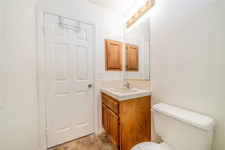 8417 Ailanthus, Phelan, California 92371