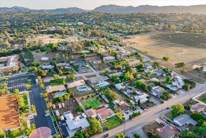 1015 Gamble Ln, Escondido, California 92029