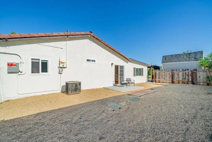 1015 Gamble Ln, Escondido, California 92029
