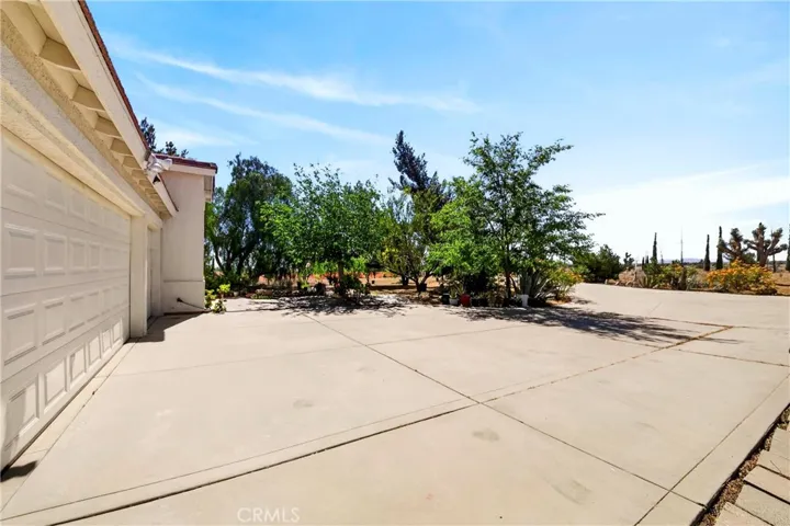 9770 Sunny Vista, Phelan, California 92371