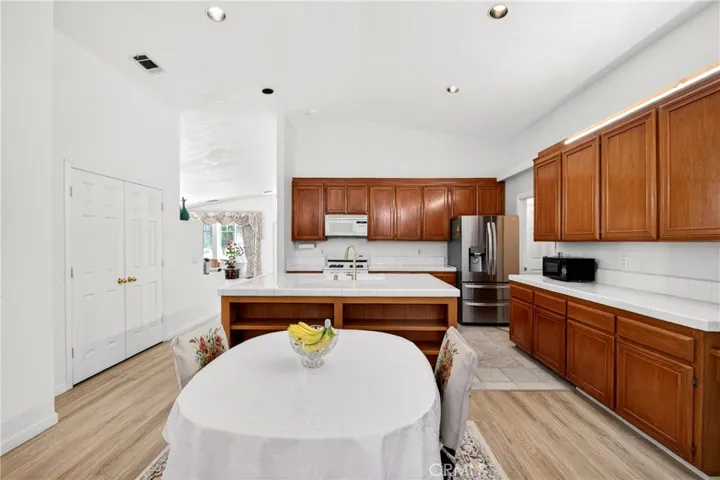 9770 Sunny Vista, Phelan, California 92371