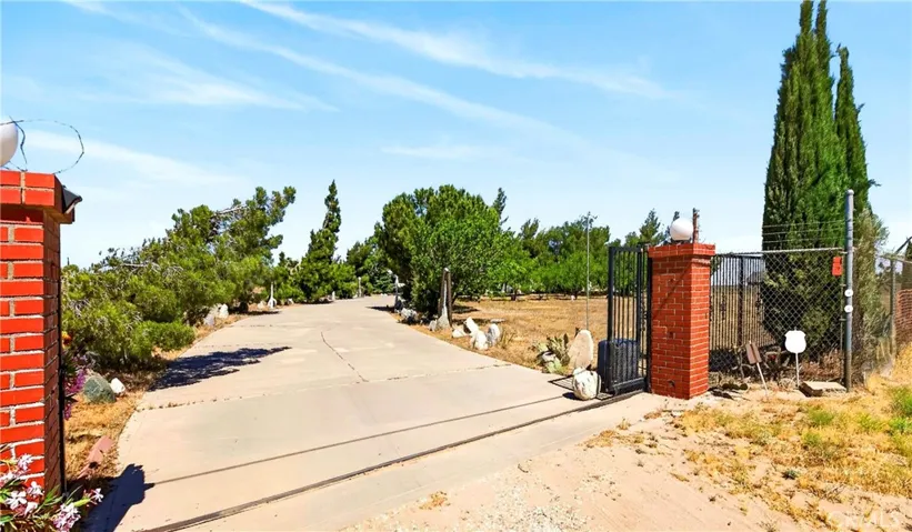 9770 Sunny Vista, Phelan, California 92371