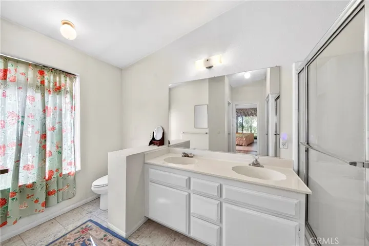 9770 Sunny Vista, Phelan, California 92371