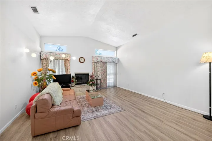 9770 Sunny Vista, Phelan, California 92371