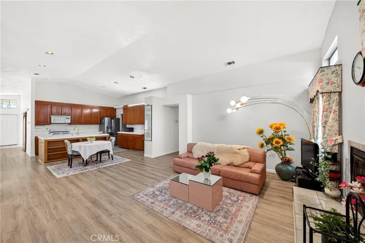 9770 Sunny Vista, Phelan, California 92371
