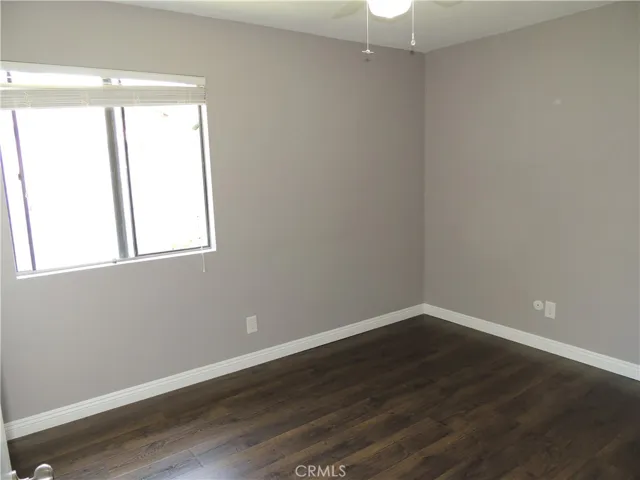 Bedroom - Center - I