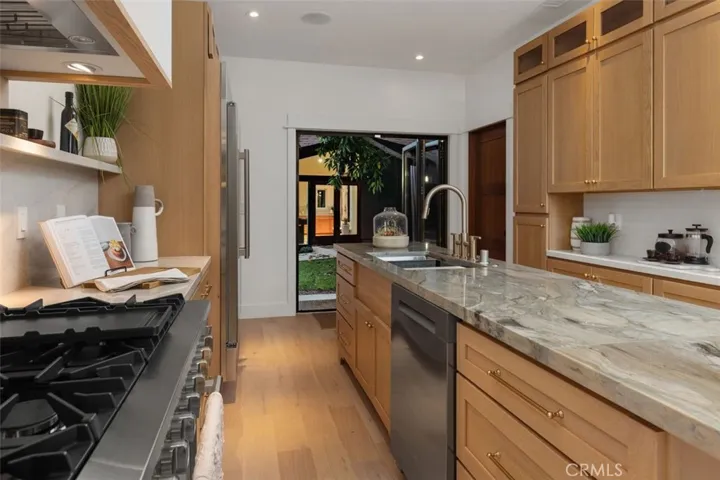 Main Kitchen view 1