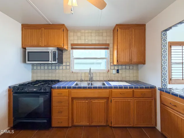 4027 Ocean Dr-22