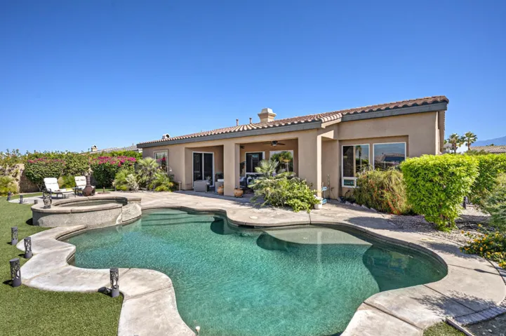 74068-jeri-lane-palm-desert-005