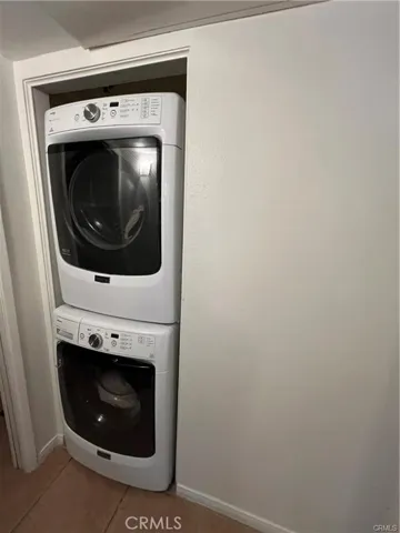 shared washer and dryer