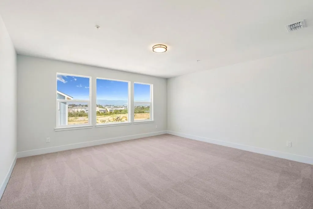 137 Skyline Vista