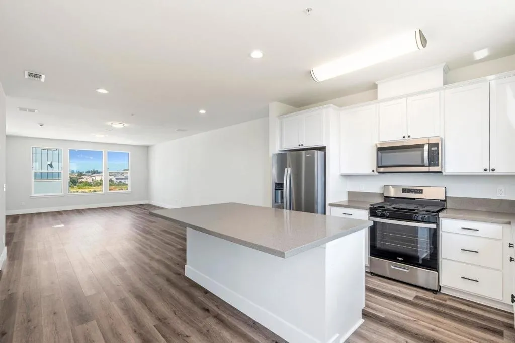 137 Skyline Vista