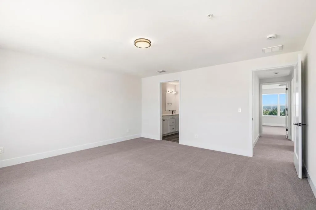 137 Skyline Vista