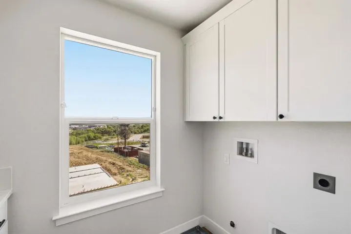 141 Skyline Vista