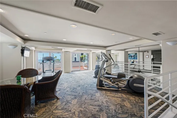 200 Pacific Coast M-9, Huntington Beach, California 92648