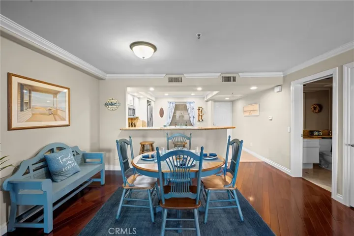 200 Pacific Coast M-9, Huntington Beach, California 92648