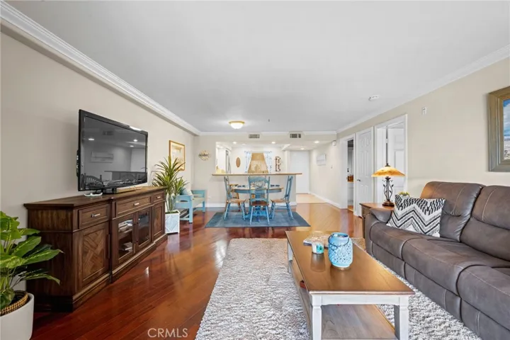 200 Pacific Coast M-9, Huntington Beach, California 92648