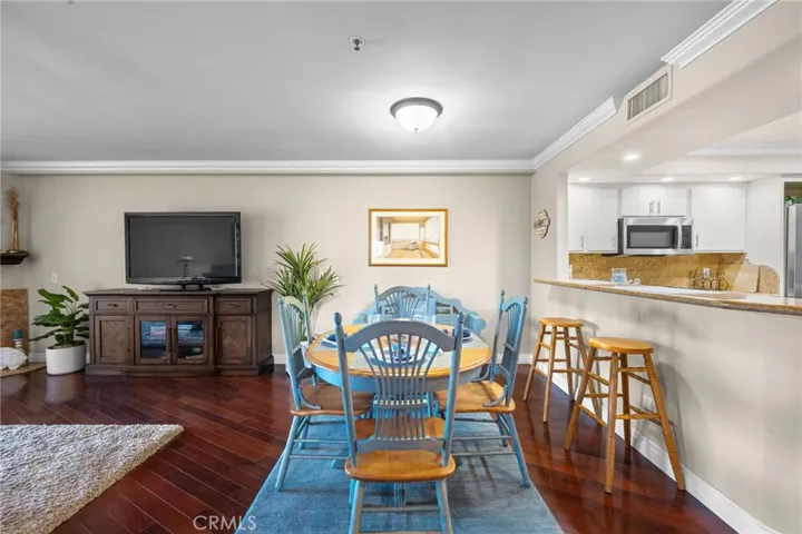 200 Pacific Coast M-9, Huntington Beach, California 92648