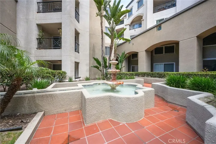 200 Pacific Coast M-9, Huntington Beach, California 92648