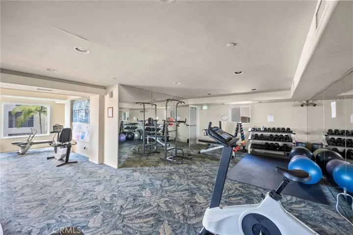200 Pacific Coast M-9, Huntington Beach, California 92648