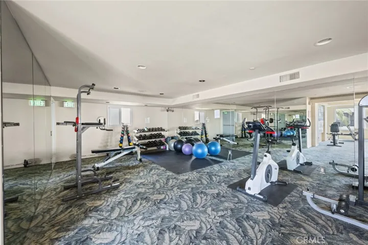 200 Pacific Coast M-9, Huntington Beach, California 92648