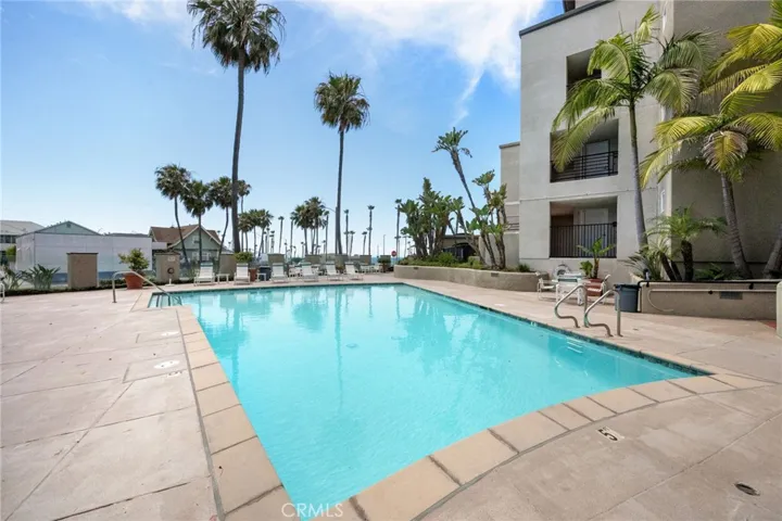 200 Pacific Coast M-9, Huntington Beach, California 92648