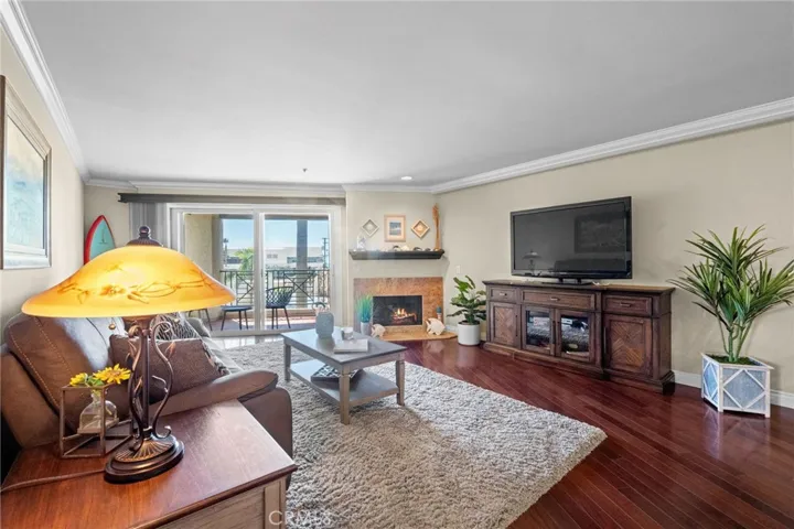 200 Pacific Coast M-9, Huntington Beach, California 92648