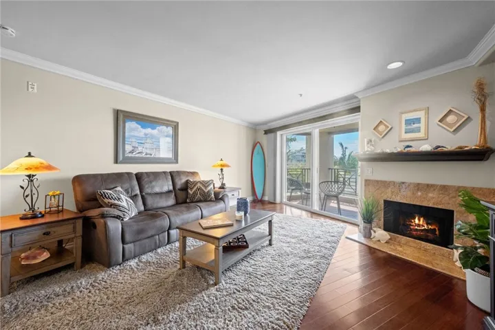 200 Pacific Coast M-9, Huntington Beach, California 92648