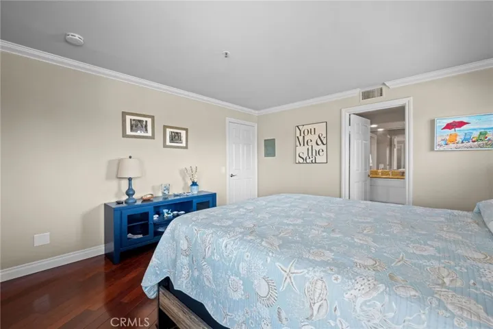 200 Pacific Coast M-9, Huntington Beach, California 92648