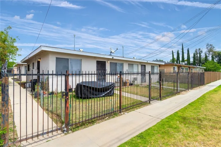 412 W Ramona, Rialto, California 92376