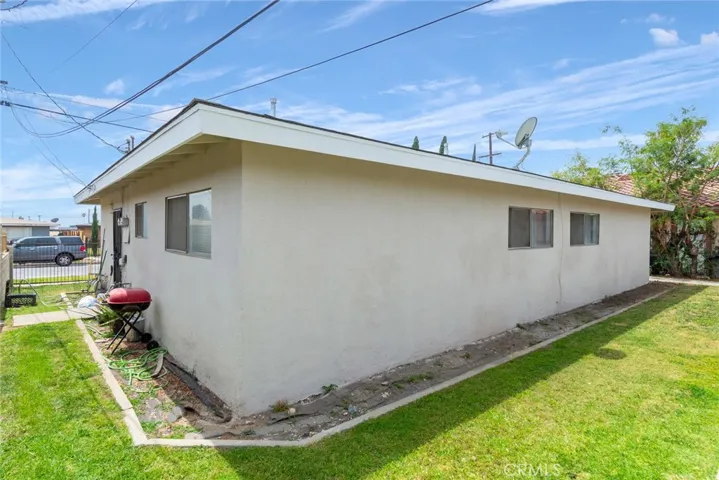 412 W Ramona, Rialto, California 92376