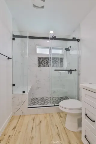 Guest Bath 1