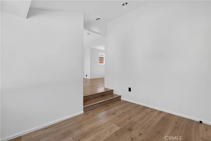 1713 W Alameda Avenue, Burbank, California 91506
