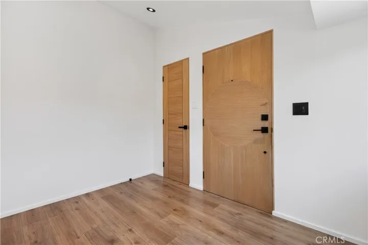 1713 W Alameda Avenue, Burbank, California 91506