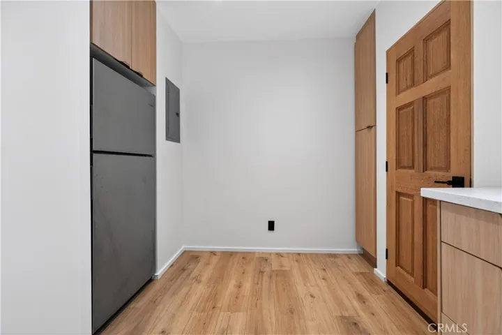 1713 W Alameda Avenue, Burbank, California 91506