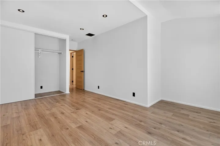 1713 W Alameda Avenue, Burbank, California 91506