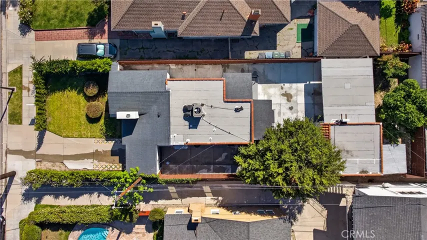 1713 W Alameda Avenue, Burbank, California 91506