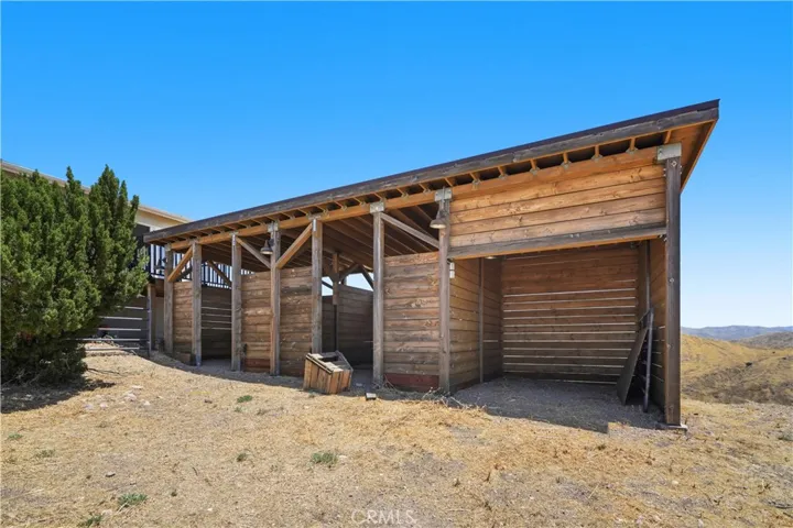 Two Horse Stable +