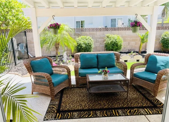 21104 Rosedell Drive, Saugus, California 91350