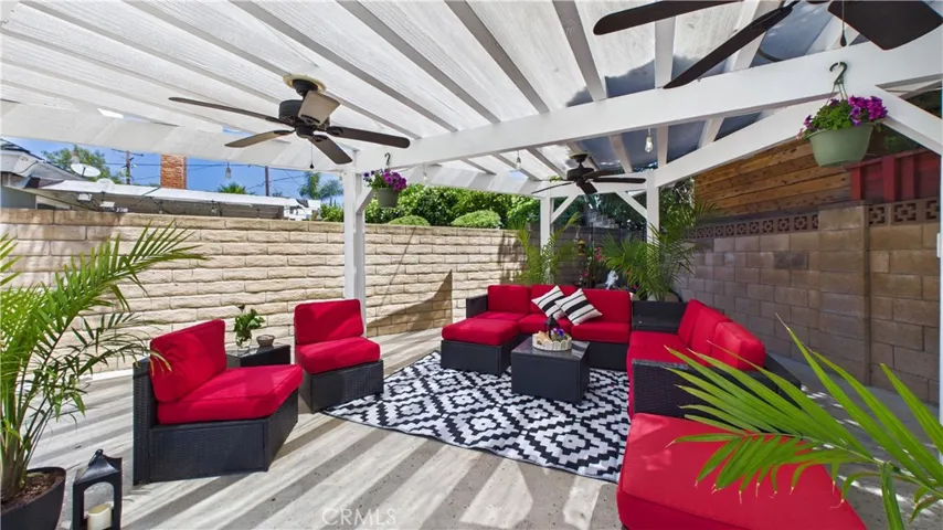 21104 Rosedell Drive, Saugus, California 91350