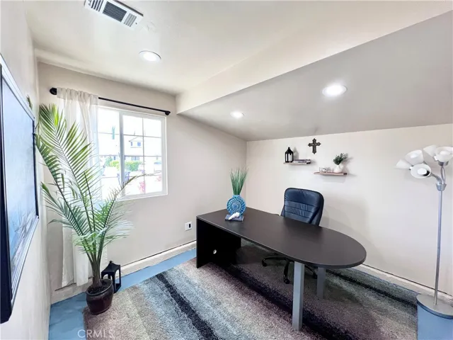 21104 Rosedell Drive, Saugus, California 91350