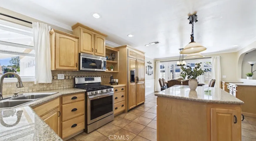 21104 Rosedell Drive, Saugus, California 91350