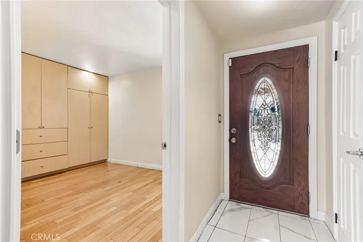 7060 Morse Avenue, North Hollywood, California 91605