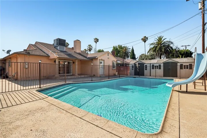 7060 Morse Avenue, North Hollywood, California 91605