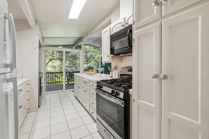 15740 Forest Hill Drive, Boulder Creek, California 95006