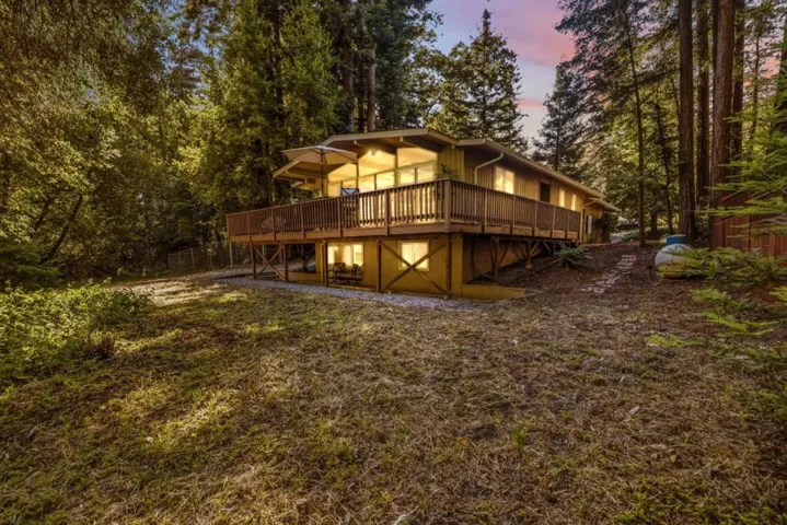 15740 Forest Hill Drive, Boulder Creek, California 95006