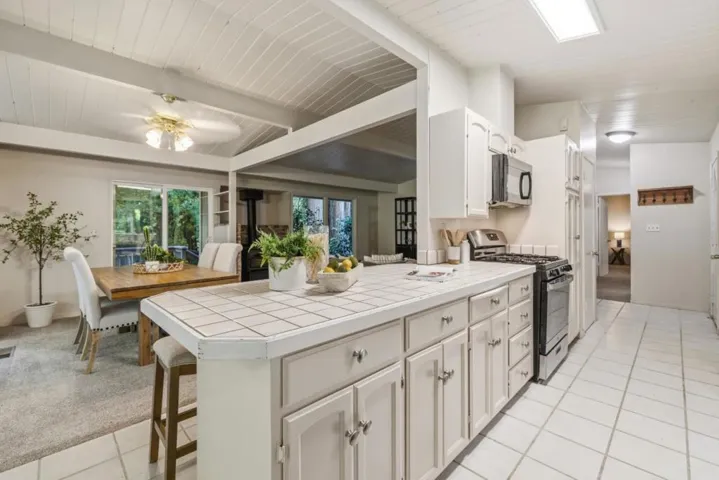 15740 Forest Hill Drive, Boulder Creek, California 95006