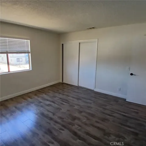 LIVING ROOM ENTRANCE DOOR