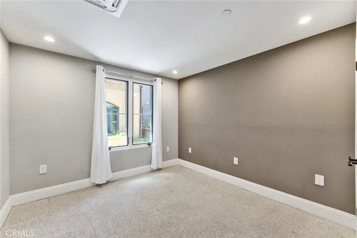 168 S Sierra Madre Boulevard 113, Pasadena, California 91107